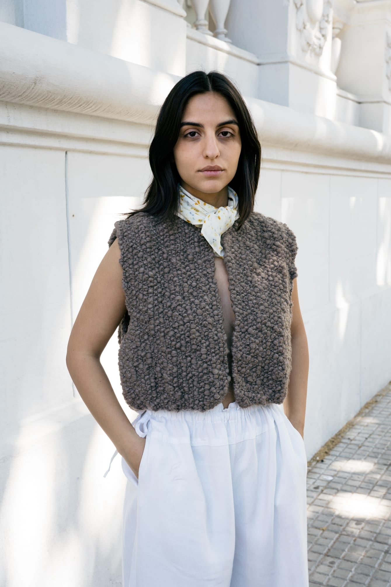 Fumo Vest in warm brown — hand-knitted merino wool.