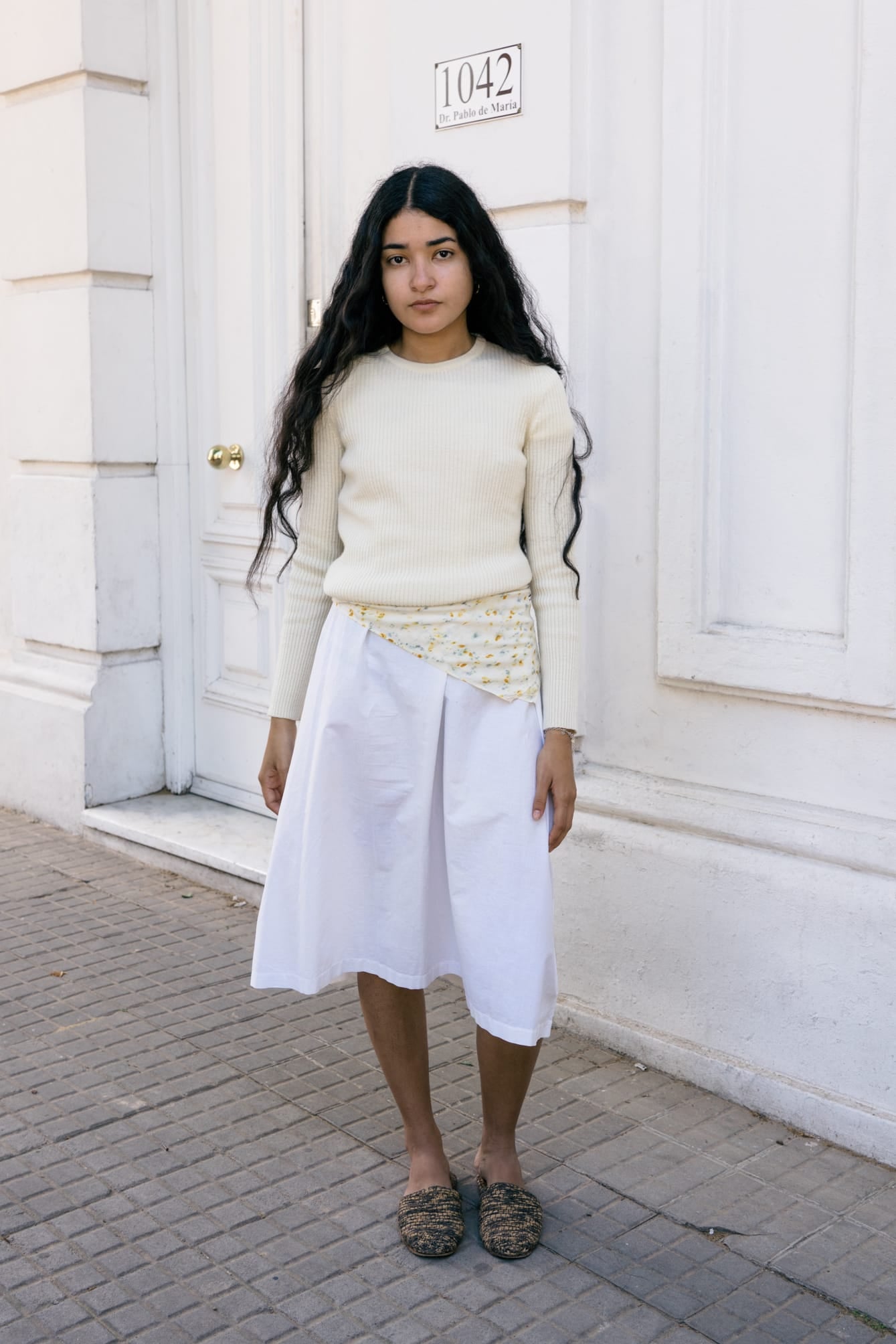 Truco Crew Neck in soft ivory — hand-knitted merino wool.