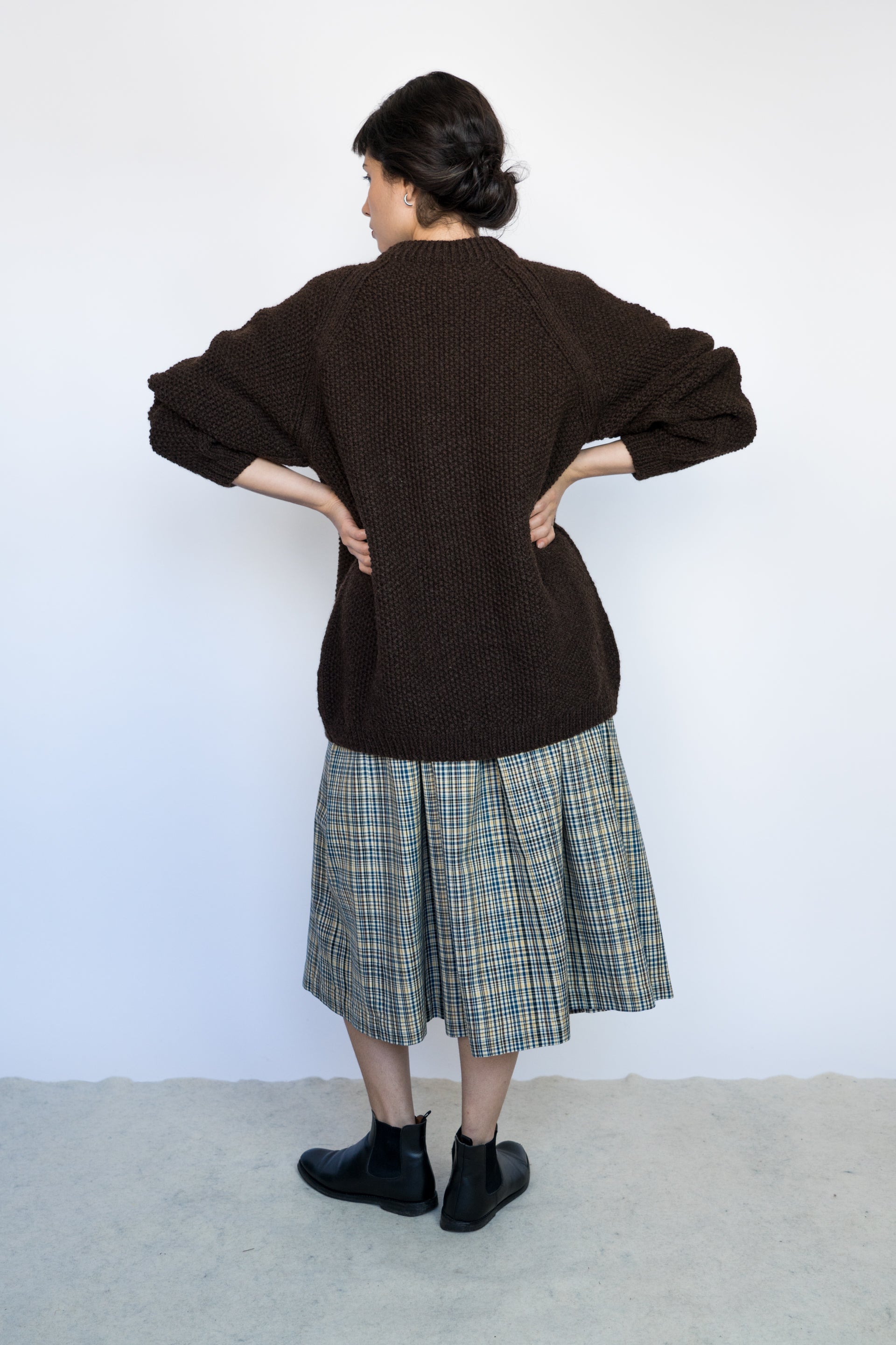 HAND KNITTED WOOL JUMPER ROBLE - EARTH