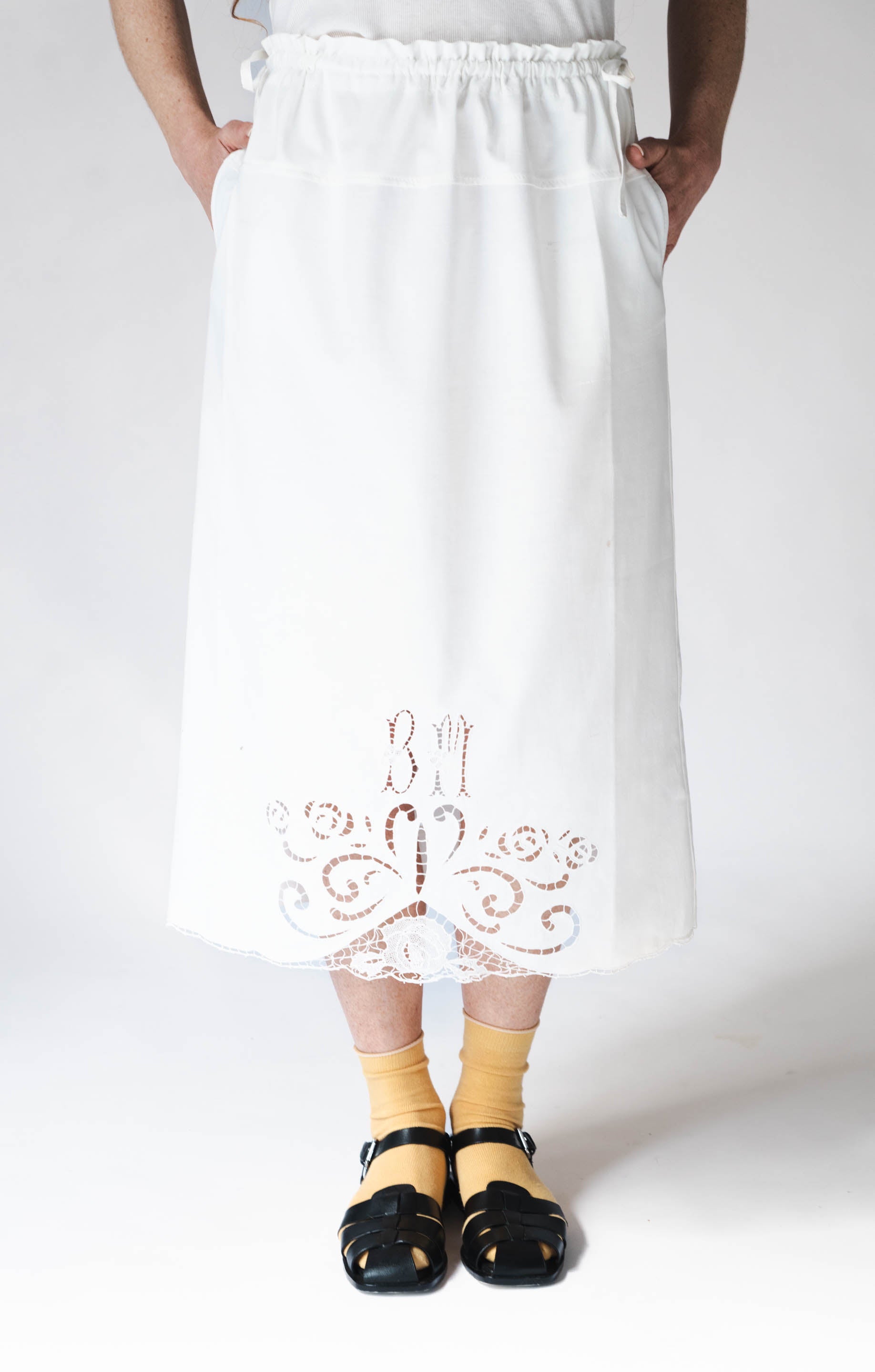 HAND EMBROIDERED PILLOW SKIRT