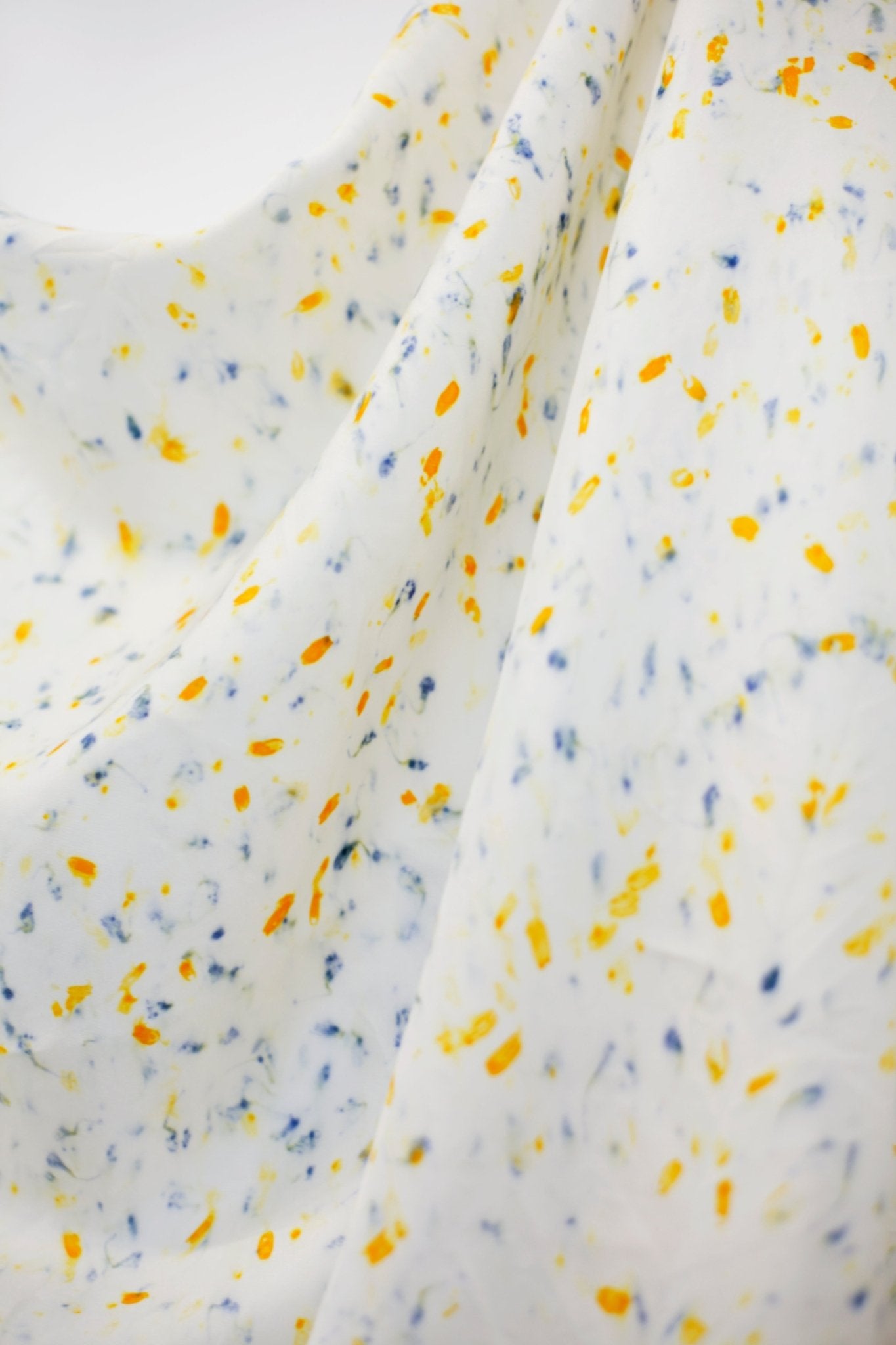 WILD FLOWER PETAL SCARF - WILD RADISH AND COTA TINCTOREA - ound - SCARVES